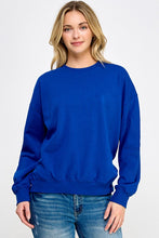 Load image into Gallery viewer, Fleece Basic Sweatshirt