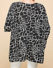 Load image into Gallery viewer, Black Giraffe Batwing Top