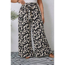 Load image into Gallery viewer, Animal Print Wide Leg Pant