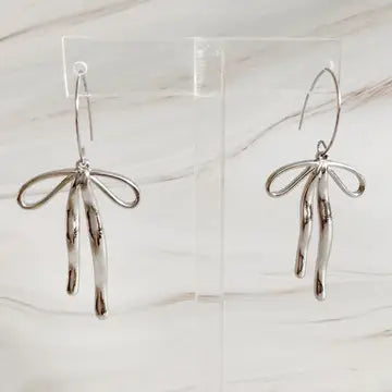 Stylist Bow Drop Earrings: Silver