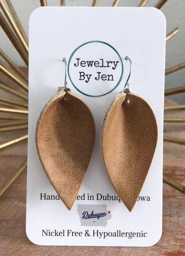 Medium Pinched: Weathered Tan Earrings